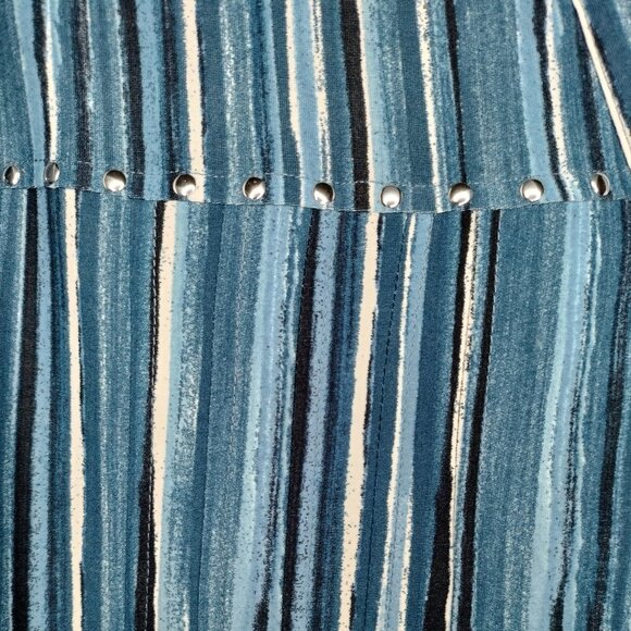 NWT Cocomo Plus Size 1X Blue Stripe Print Studded Pintuck 3/4 Sleeve Blouse Top - Picture 3 of 7